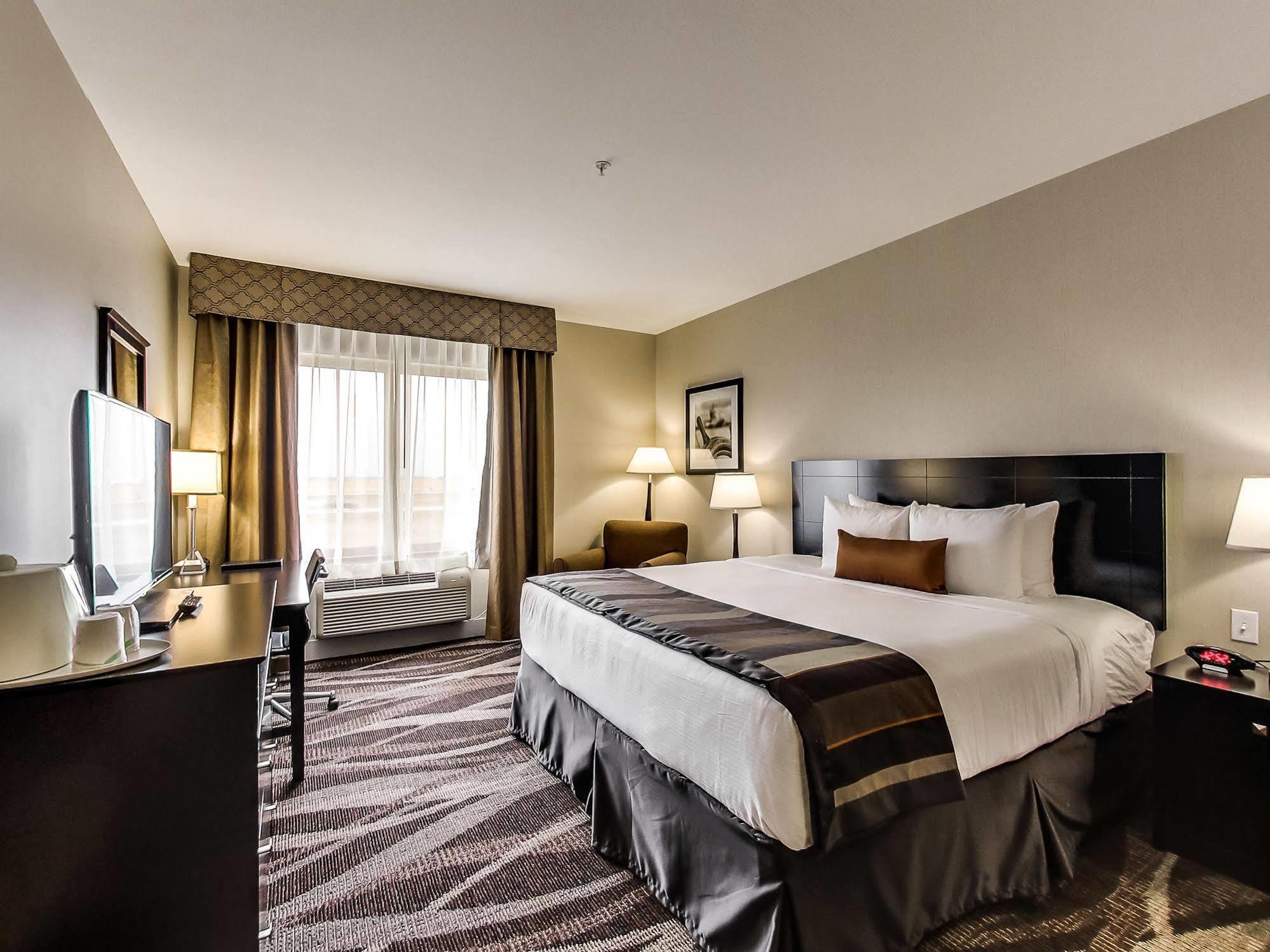 Radisson Hotel Edmonton Airport Leduc Bagian luar foto